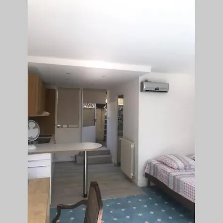 Apartment Joli Studio Au Mont St Clair Avec Vue Sur La Mer