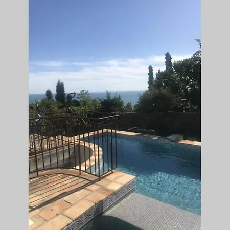 Joli Studio Au Mont St Clair Avec Vue Sur La Mer Sete